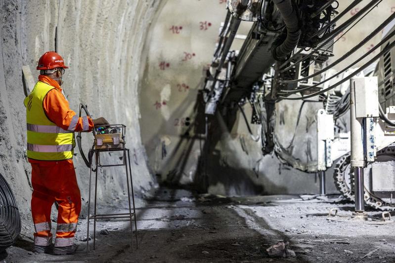 momapix_438009_pos_29