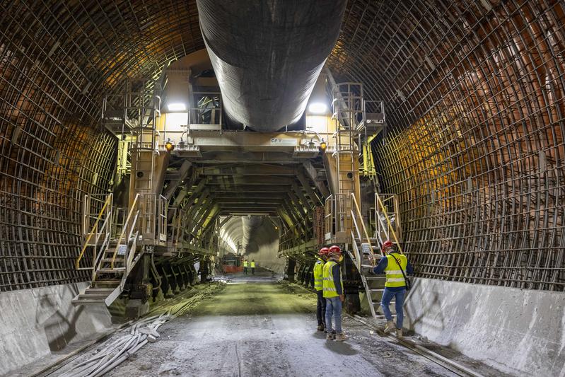 momapix_438012_pos_26