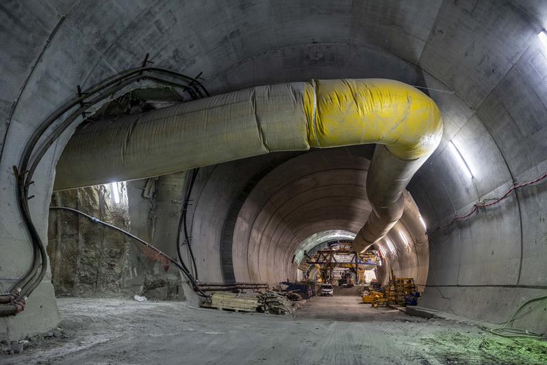 momapix_438042_pos_29