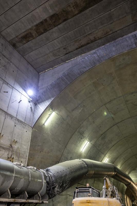 momapix_438055_pos_16