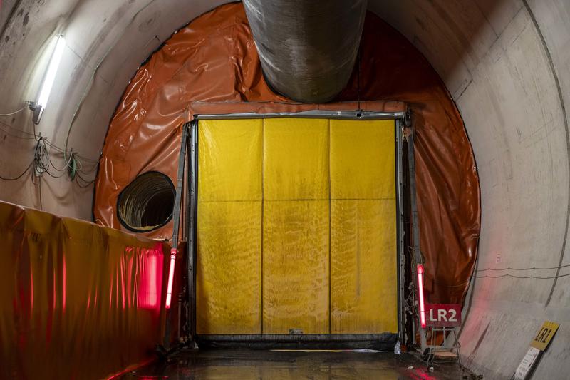 momapix_438060_pos_7