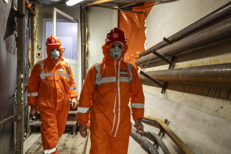 momapix_438062_pos_5