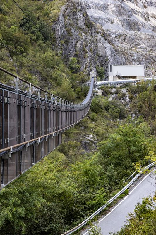 momapix_438066_pos_10