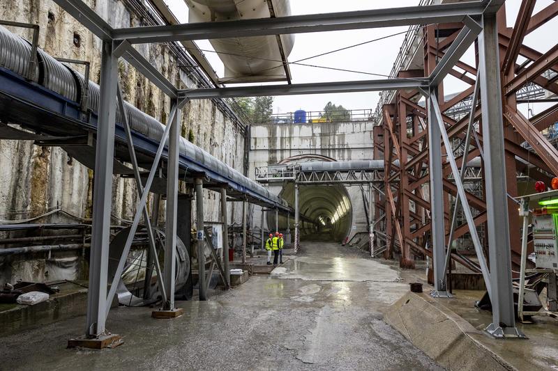 momapix_438073_pos_49