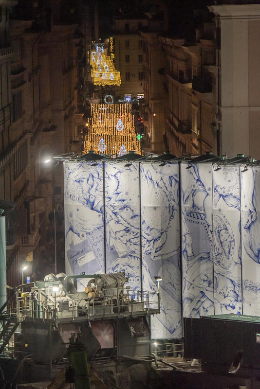 momapix_438083_pos_4