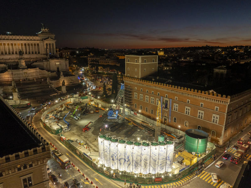 momapix_438089_pos_16