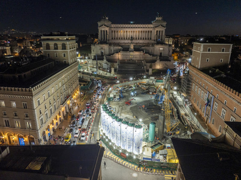 momapix_438090_pos_15