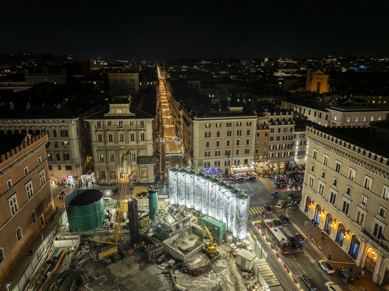 momapix_438094_pos_10