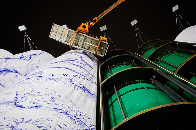 momapix_438100_pos_22