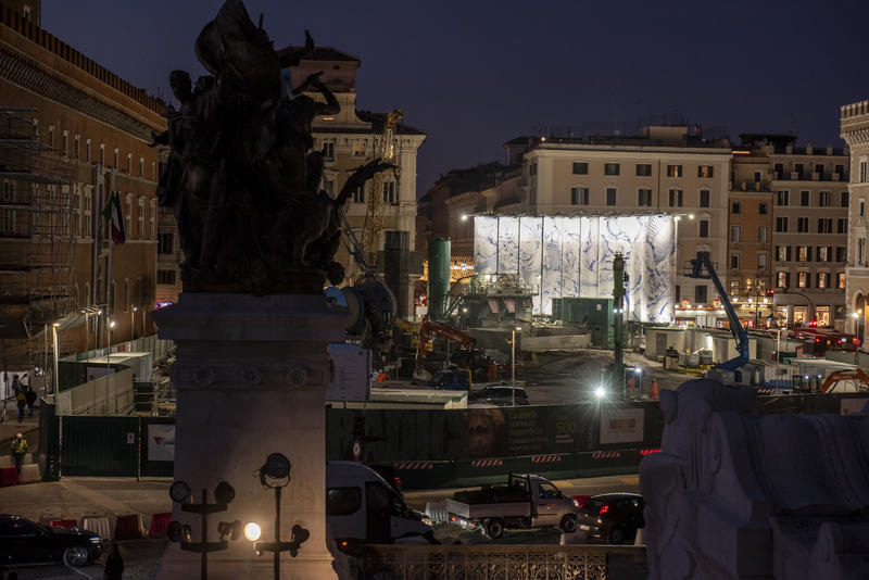 momapix_438110_pos_7