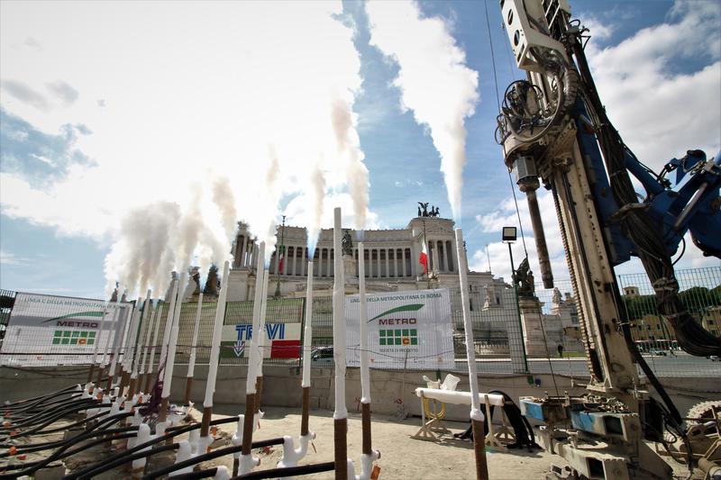 momapix_438124_pos_23