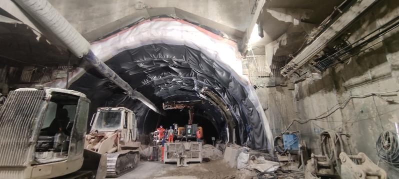 momapix_438132_pos_31