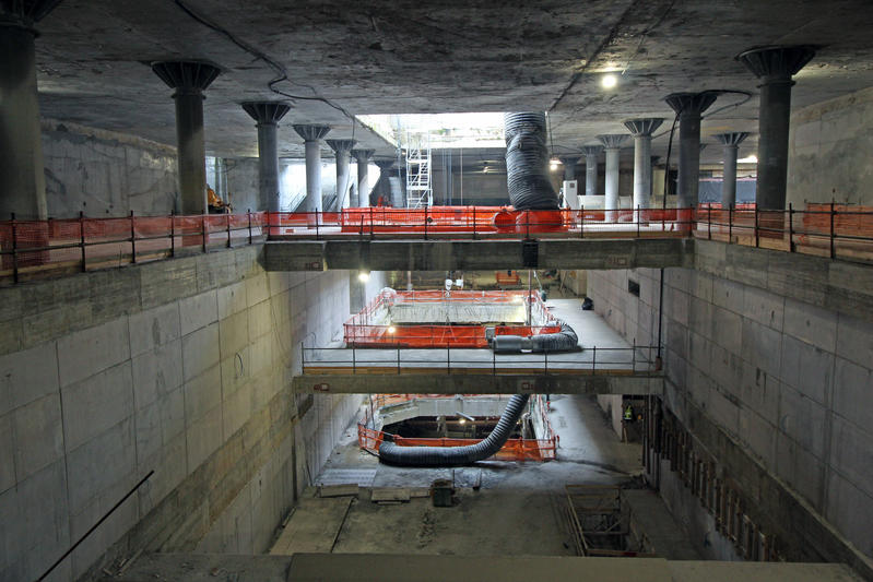 momapix_438134_pos_16