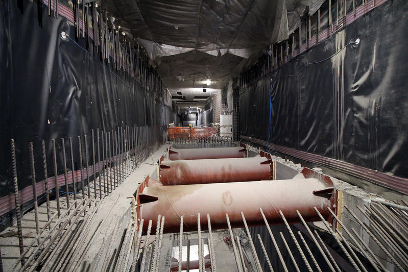 momapix_438135_pos_15