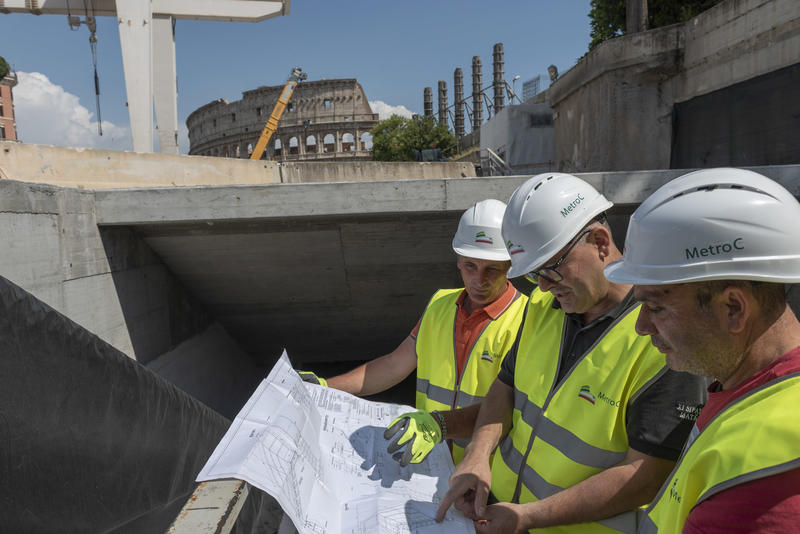 momapix_438140_pos_40