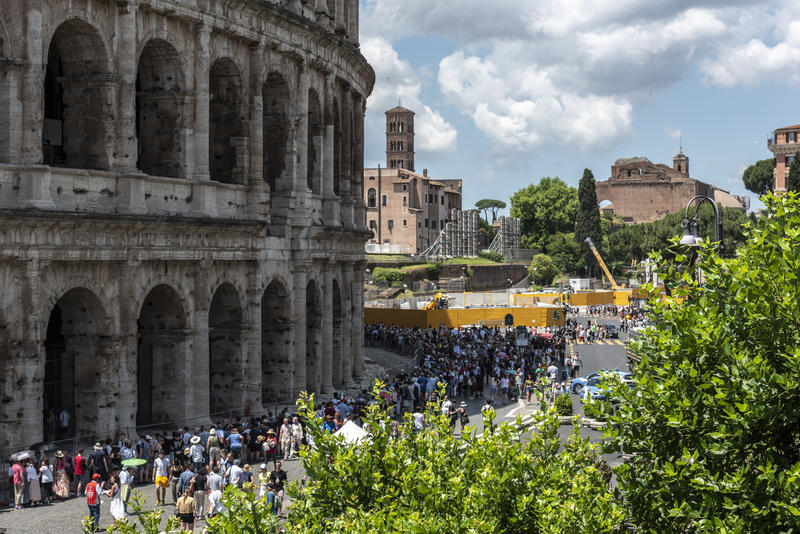 momapix_438151_pos_0