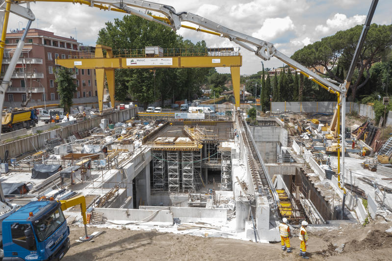 momapix_438168_pos_32