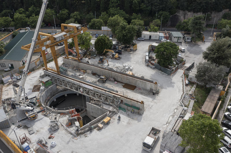 momapix_438184_pos_9