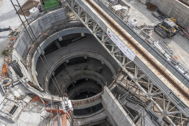 momapix_438186_pos_7