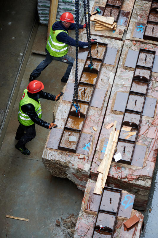 momapix_438238_pos_57