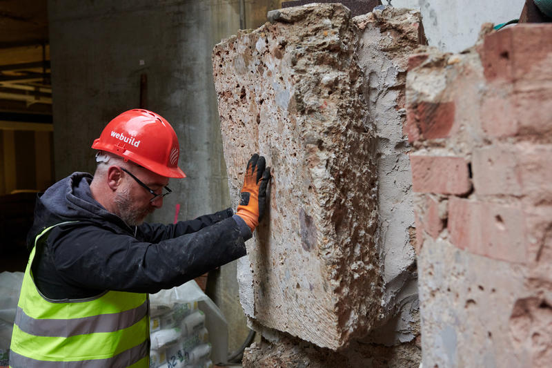 momapix_438252_pos_71