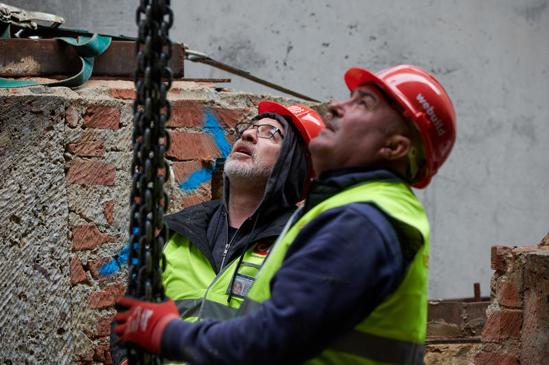 momapix_438255_pos_74