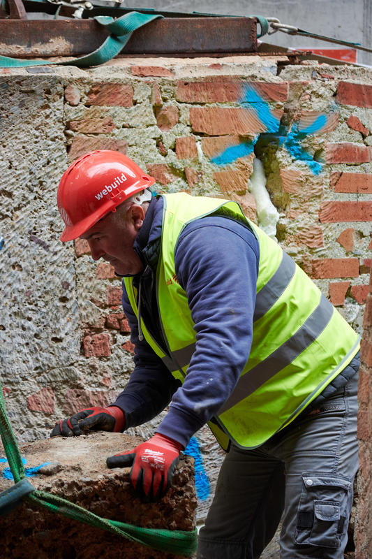 momapix_438256_pos_75