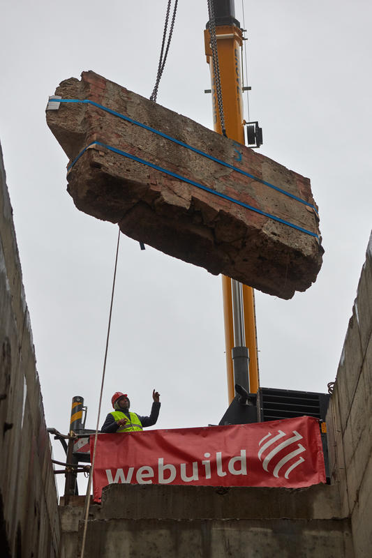 momapix_438275_pos_94