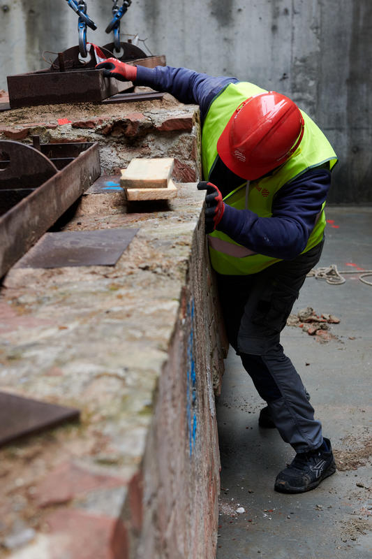 momapix_438278_pos_97