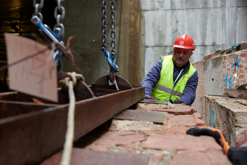 momapix_438280_pos_99