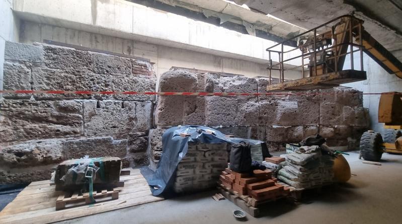 momapix_438292_pos_36