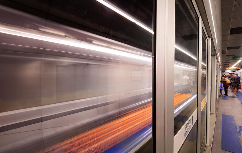 momapix_438321_pos_16