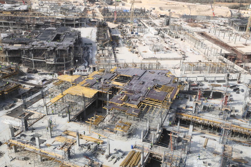 momapix_438636_pos_3