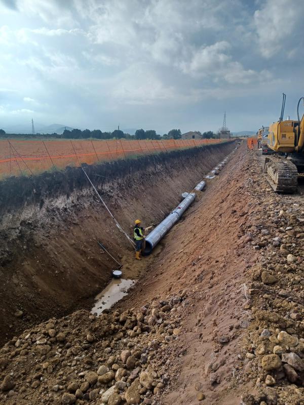 momapix_438700_pos_64