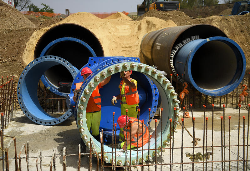 momapix_438717_pos_24