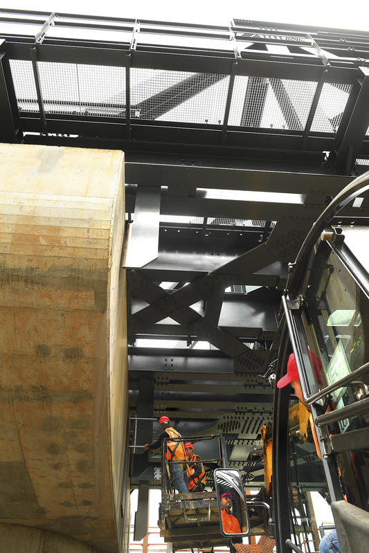 momapix_438740_pos_45