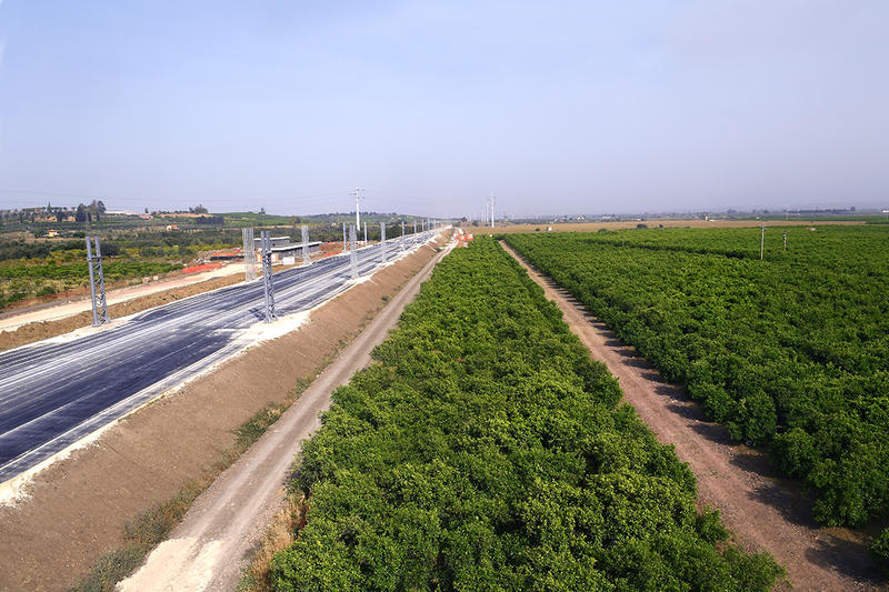 momapix_438743_pos_33