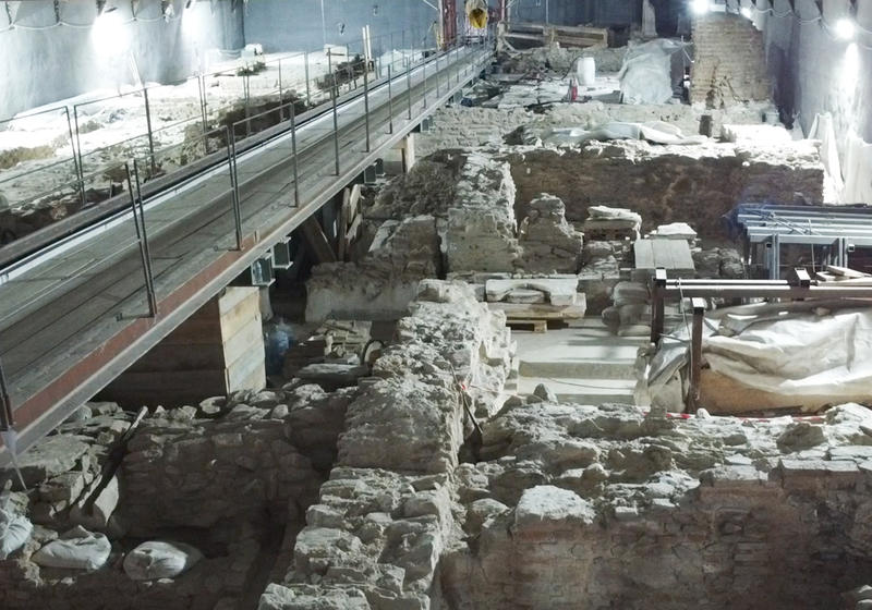 momapix_438885_pos_60