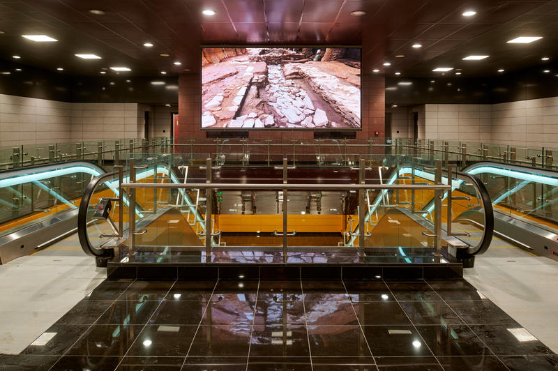 momapix_438892_pos_53