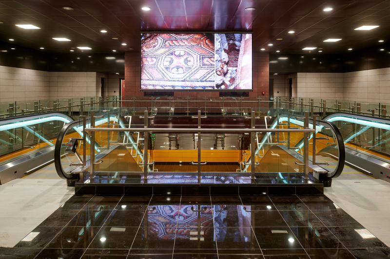 momapix_438893_pos_52