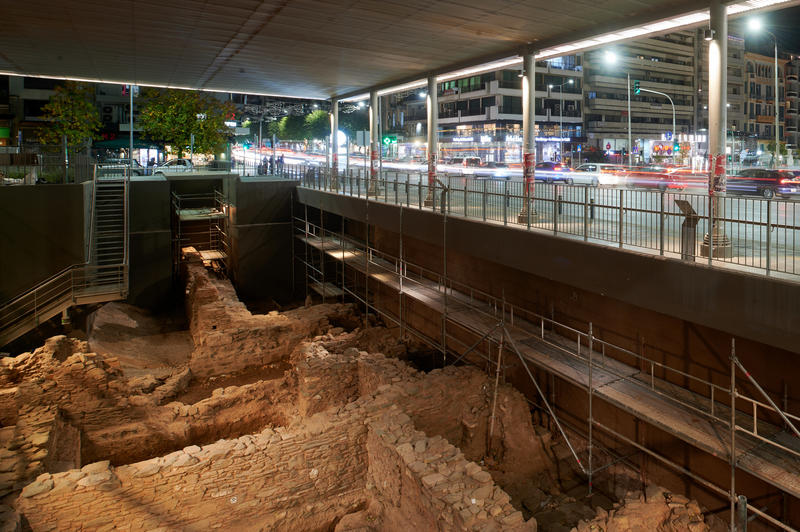 momapix_438897_pos_48