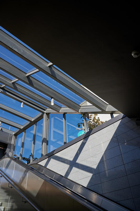 momapix_438920_pos_26