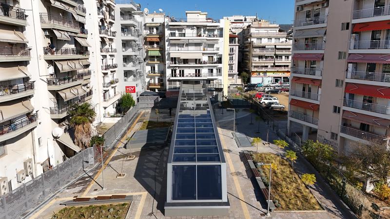 momapix_438923_pos_70