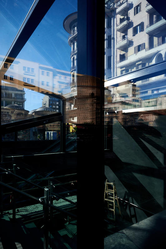 momapix_438943_pos_6