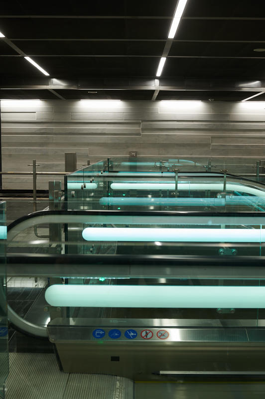 momapix_438947_pos_2