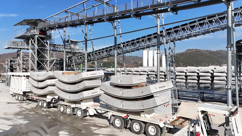 momapix_439850_pos_28