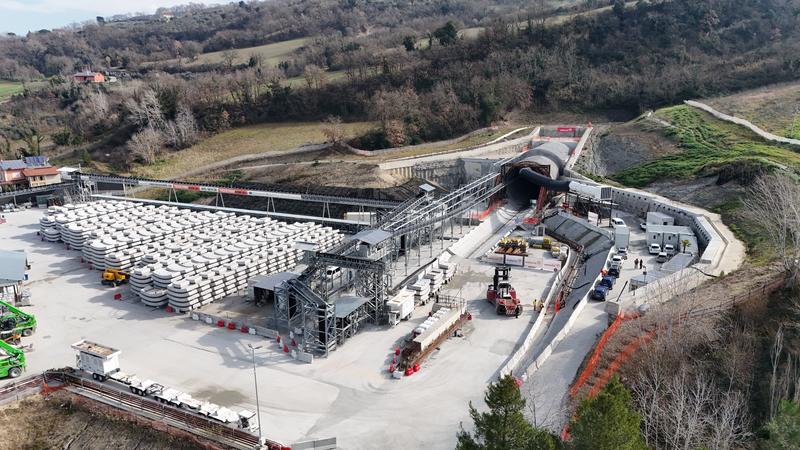 momapix_439885_pos_20