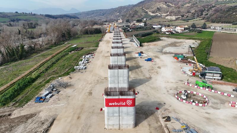 momapix_439889_pos_19