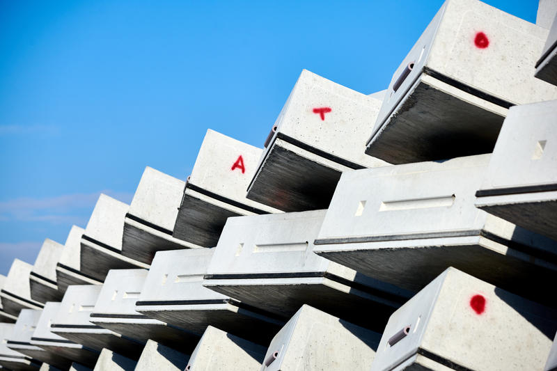 momapix_439904_pos_35