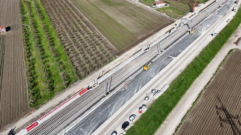 momapix_440189_pos_7